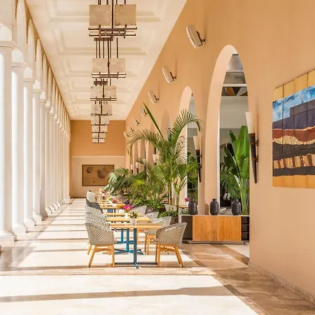 Ξενοδοχείο Redlevel At Gran Melia Palacio De Isora - Adults Only Alcalá la Real
