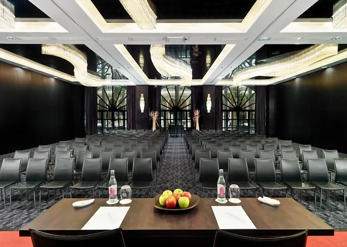 レッド レベル アット グラン メリア パラシオ デ イソラ 大人専用 Alcalá la Real