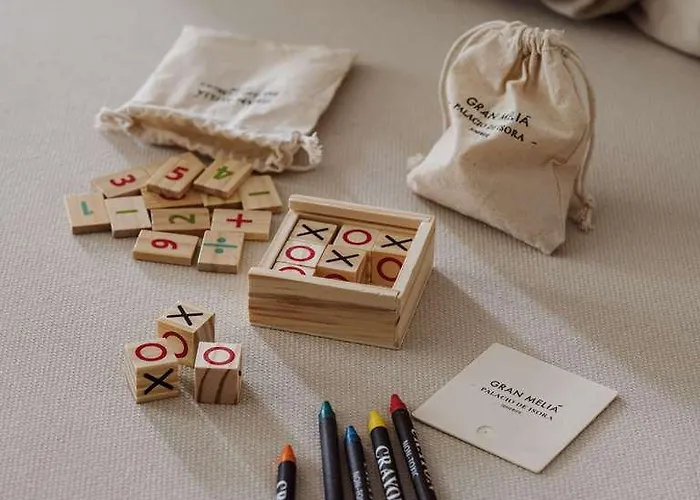 レッド レベル アット グラン メリア パラシオ デ イソラ 大人専用 5*