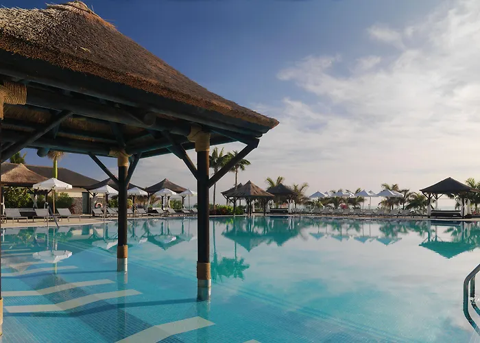 レッド レベル アット グラン メリア パラシオ デ イソラ 大人専用 Alcalá la Real